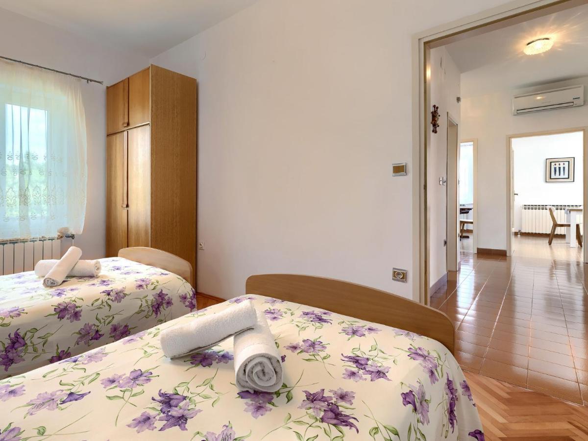Apartment Macini - Roj465 By Interhome Zminj Экстерьер фото