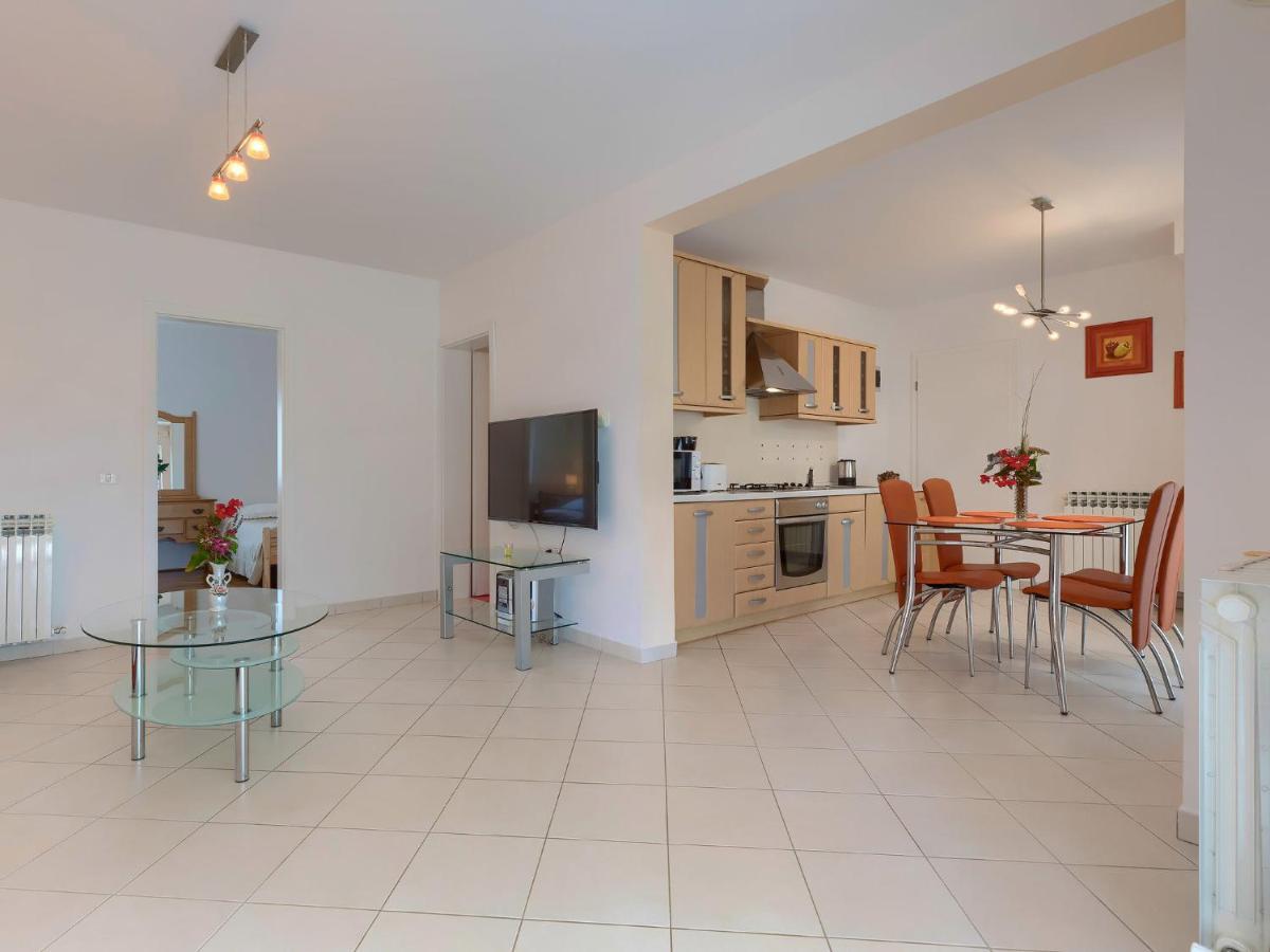Apartment Macini - Roj465 By Interhome Zminj Экстерьер фото