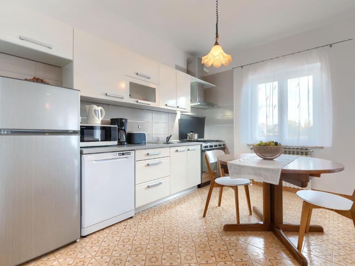 Apartment Macini - Roj465 By Interhome Zminj Экстерьер фото