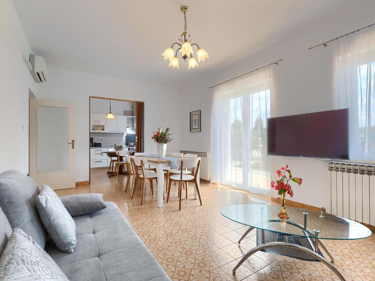 Apartment Macini - Roj465 By Interhome Zminj Экстерьер фото
